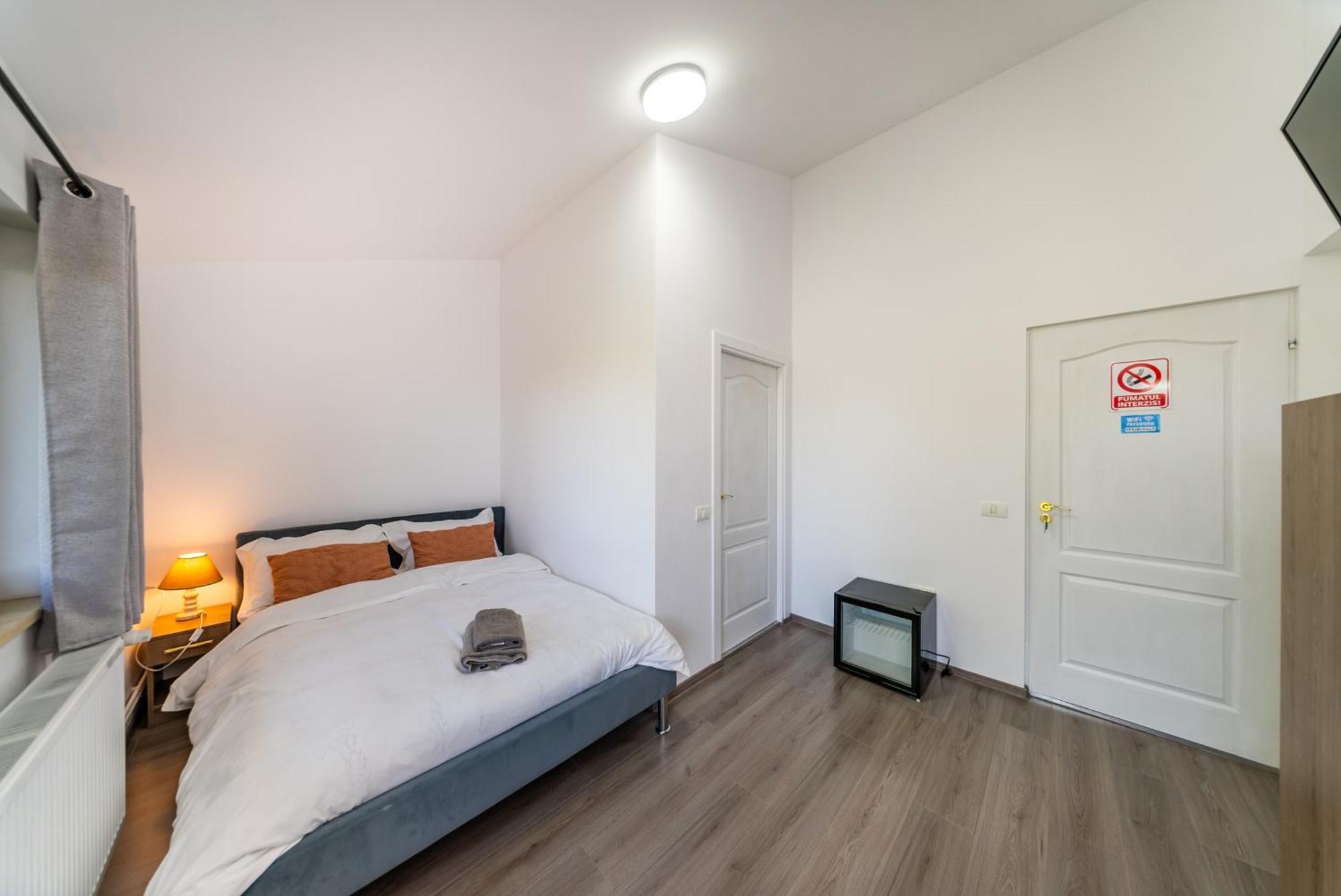 La Casa Blanca Apartment Vladimirescu Luaran gambar