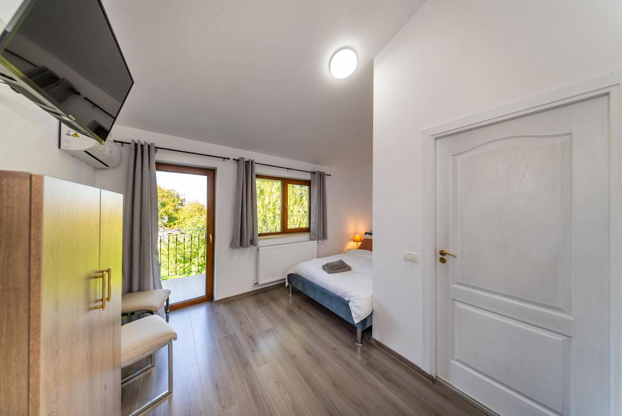 La Casa Blanca Apartment Vladimirescu Luaran gambar