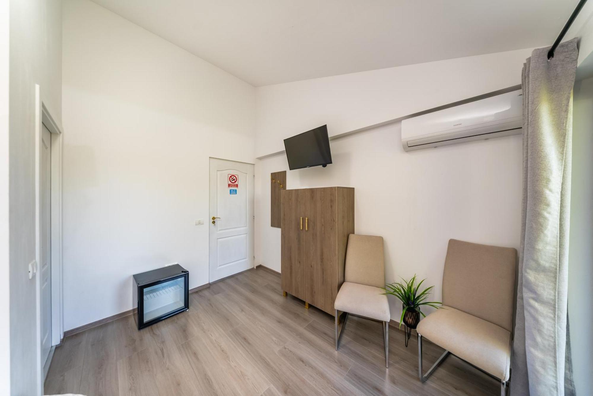 La Casa Blanca Apartment Vladimirescu Luaran gambar