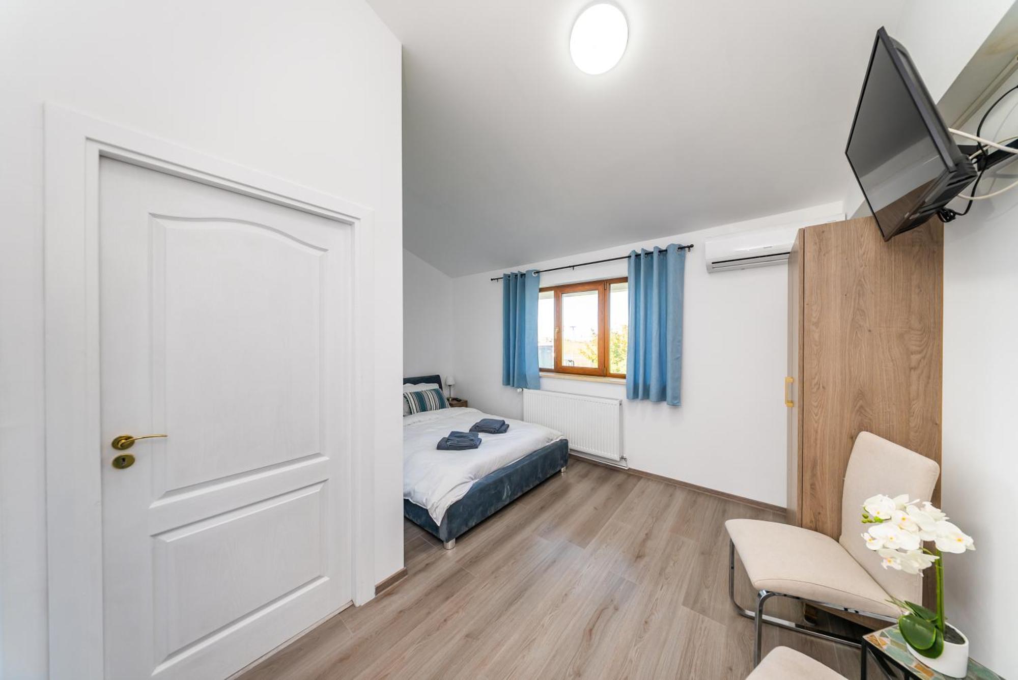 La Casa Blanca Apartment Vladimirescu Luaran gambar