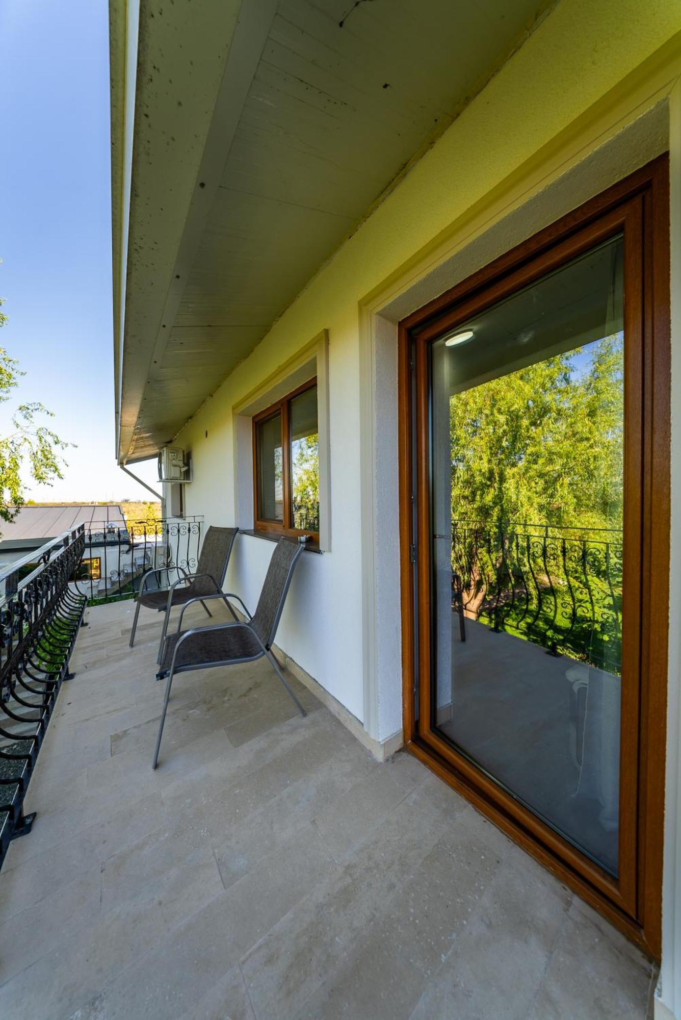 La Casa Blanca Apartment Vladimirescu Luaran gambar