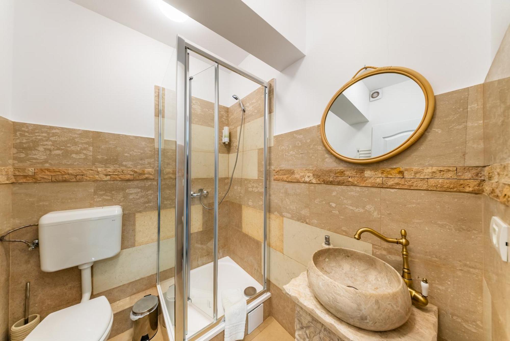 La Casa Blanca Apartment Vladimirescu Luaran gambar
